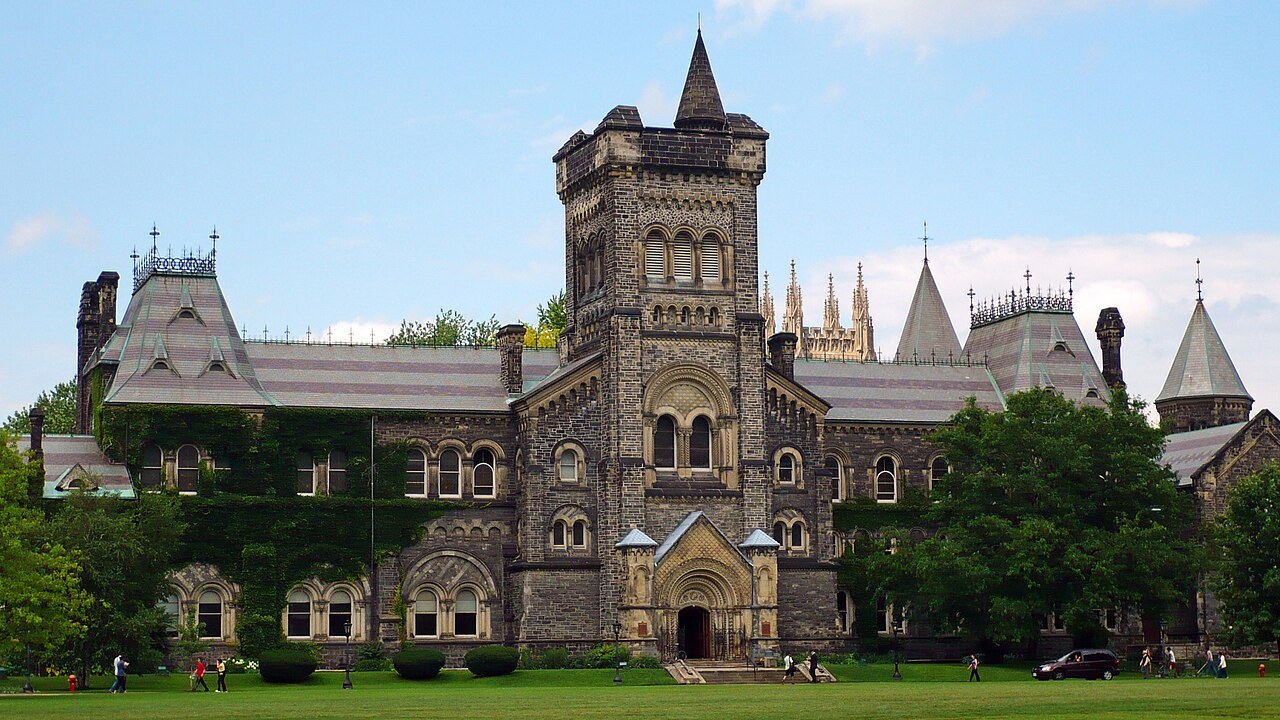 加拿大 · 多伦多大学 University College